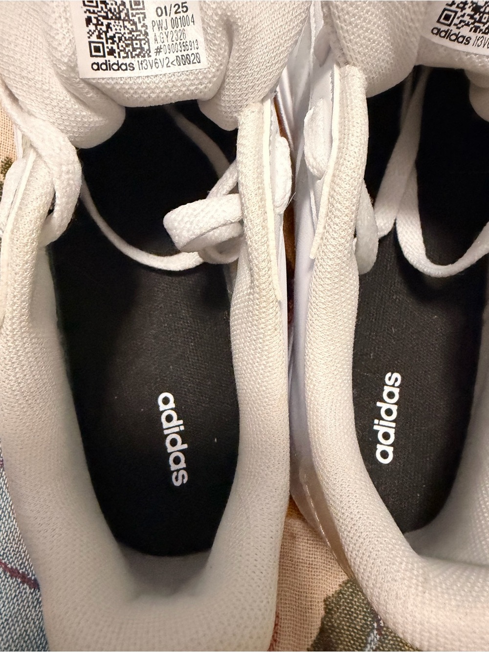 New Without Box Addidas Big Kids White Sneakers with holograph stripes Size 4.5 - Picture 5 of 6